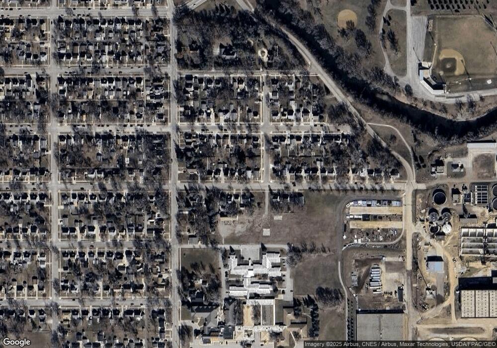 302 12th Ave SW, Austin, MN 55912 - photo 1