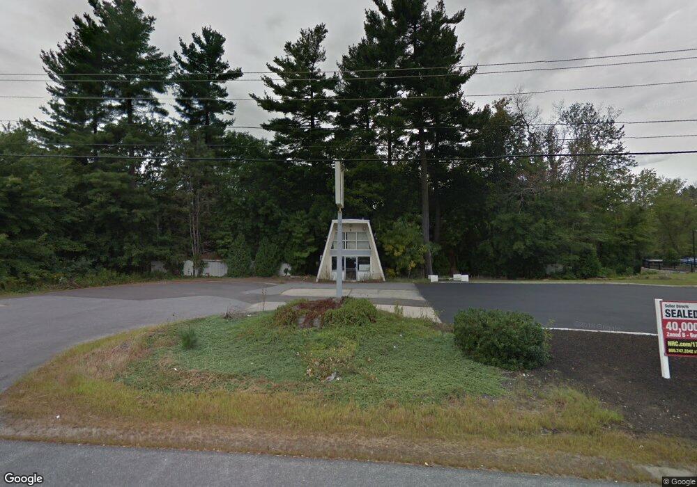 135 Bridge St, Pelham, NH 03076 - photo 1