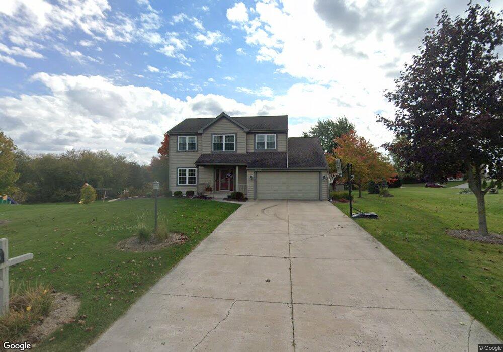 N64W13667 Cobblestone Dr, Menomonee Falls, WI 53051 - photo 1