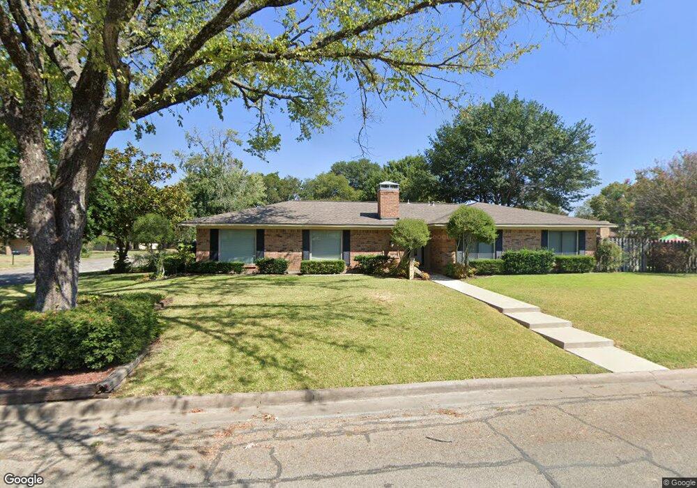 402 Mockingbird St, Bonham, TX 75418 - photo 1