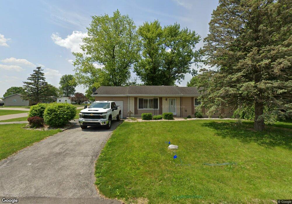 701 Maxine Dr, Ossian, IN 46777 - photo 1