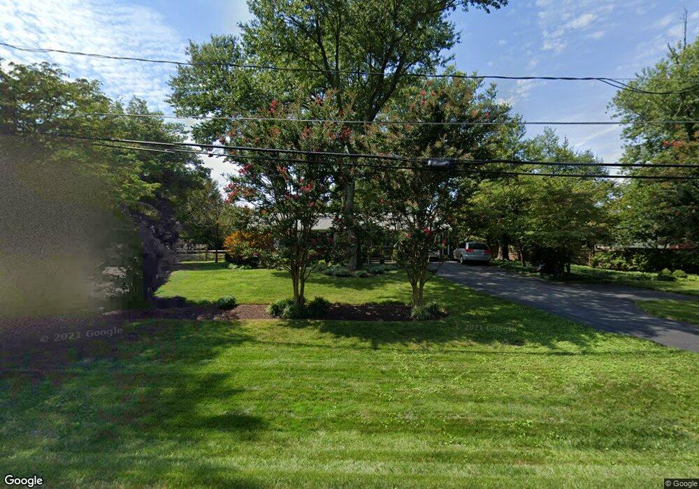 10613 Johns Hopkins Rd, Laurel, MD 20723 - photo 1