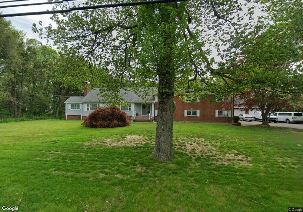 820 Daniels Farm Rd, Trumbull, CT 06611 - photo 1