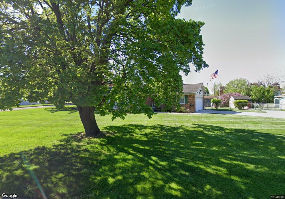 1503 W Judd Rd, Flint, MI 48507 - photo 1