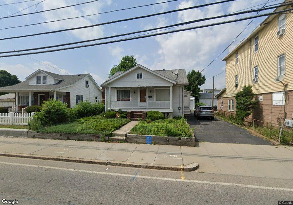 951 Mineral Spring Ave, Pawtucket, RI 02860 - photo 1