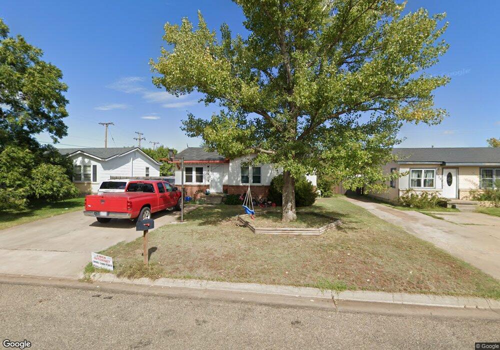 1107 Shamrock Dr, Dumas, TX 79029 - photo 1