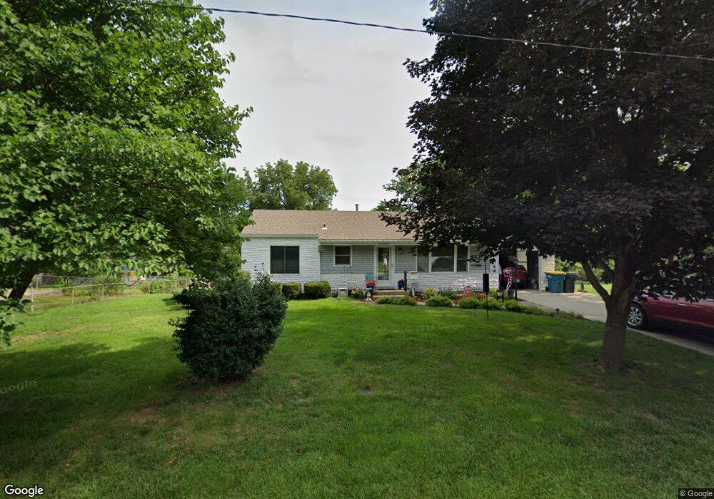 11908 W 60th Place, Shawnee, KS 66216 - photo 1