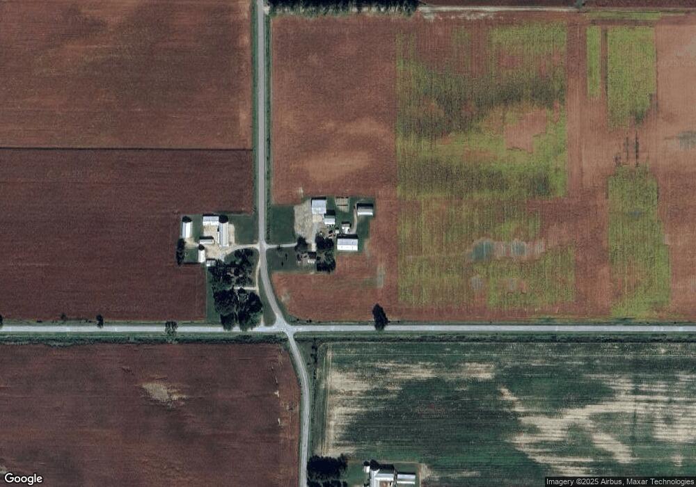 7935 S Block Rd, Frankenmuth, MI 48734 - photo 1