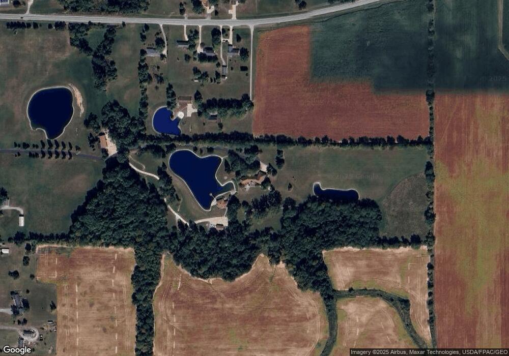 1590 N Thayer Rd, Lima, OH 45801 - photo 1