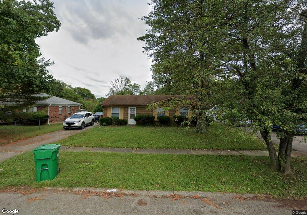 8009 Grenelle Dr, Louisville, KY 40228 - photo 1