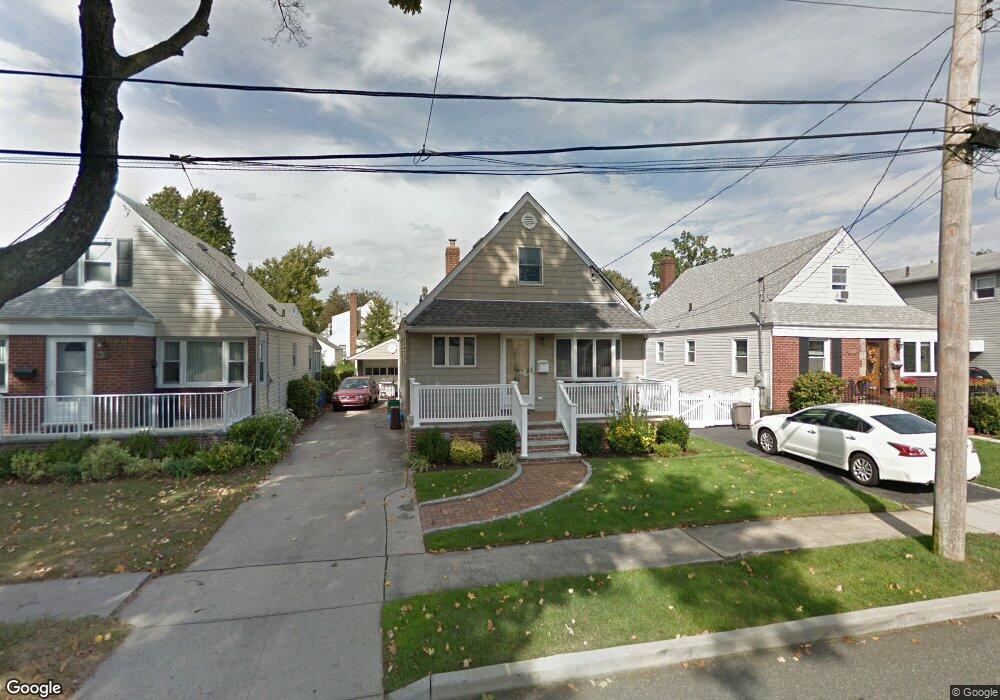 511 8th Ave, New Hyde Park, NY 11040 - photo 1