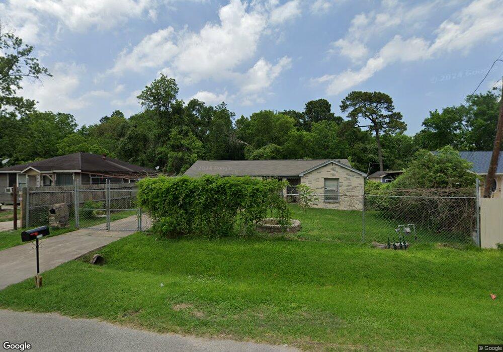 7521 Crofton St, Houston, TX 77028 - photo 1