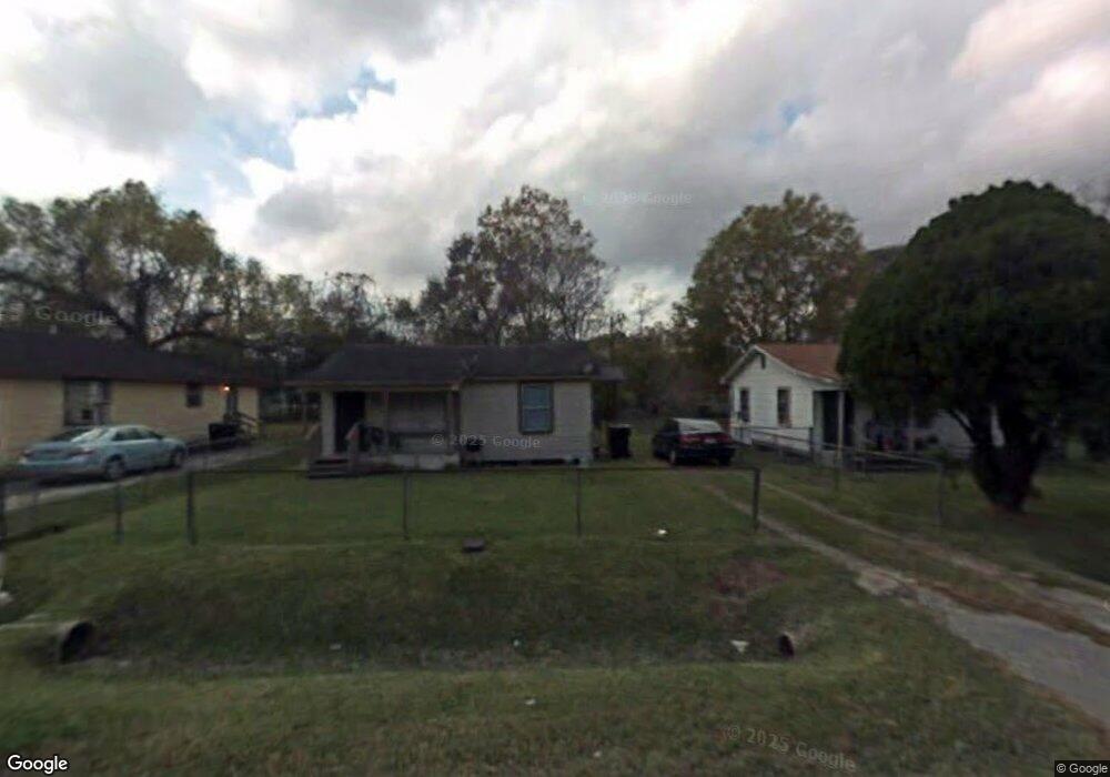 7901 Maxroy St, Houston, TX 77088 - photo 1