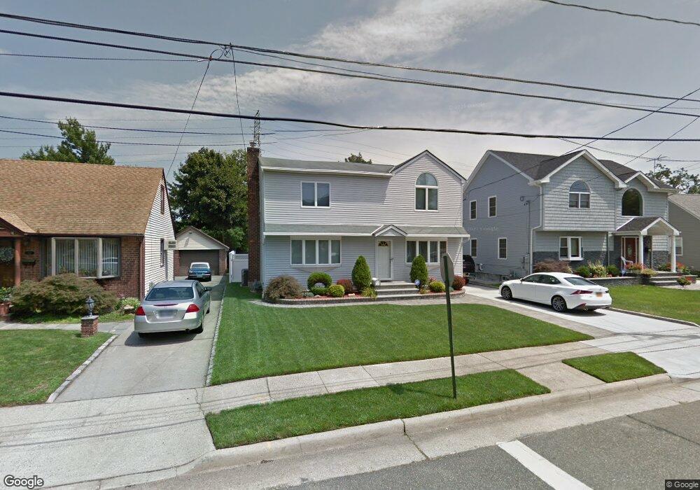112 Bruce Terrace, Mineola, NY 11501 - photo 1