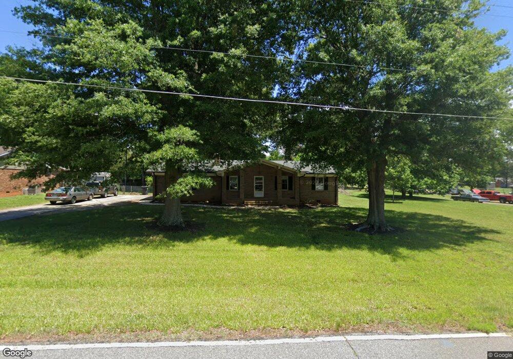 174 Victoria Dr, Statesville, NC 28625 - photo 1