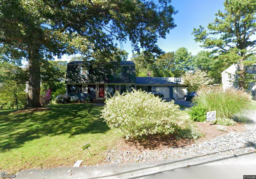 52 Bishop Dr, Cumberland, RI 02864 - photo 1