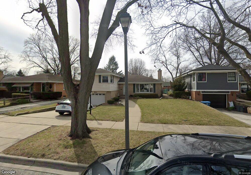 902 S Parkside Ave, Elmhurst, IL 60126 - photo 1