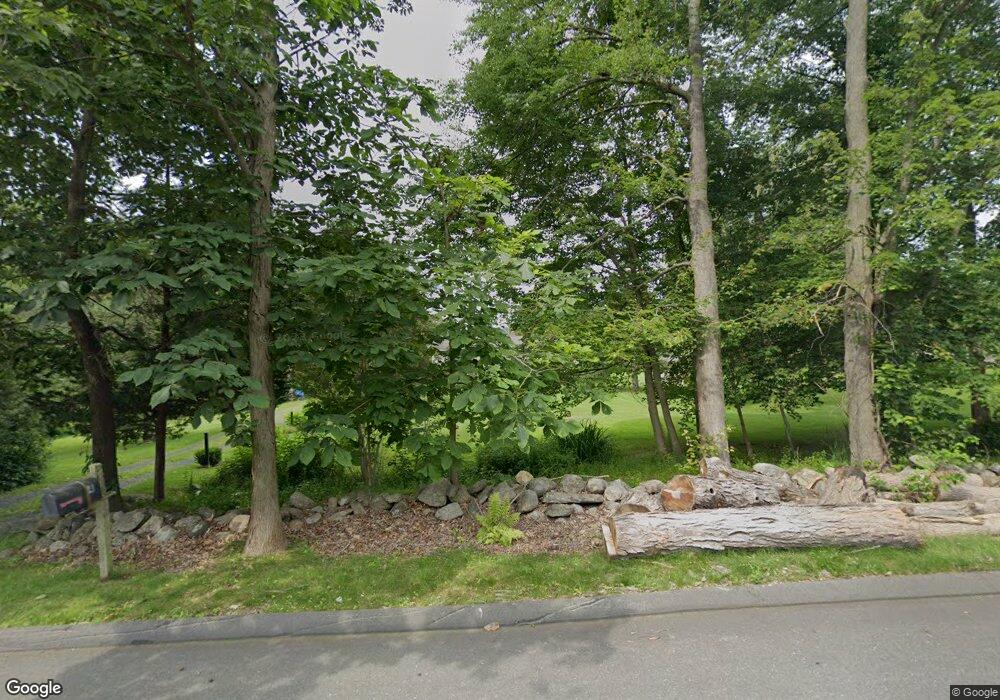 4 Phyllis Ln, Newtown, CT 06470 - photo 1