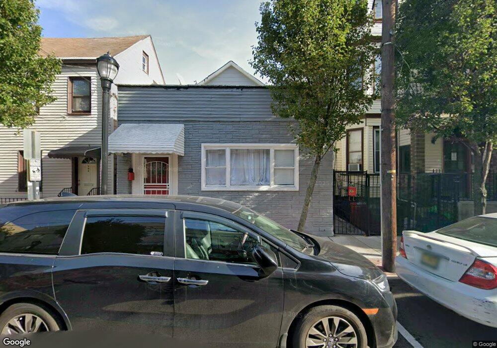 906 Bergenline Ave, Union City, NJ 07087 - photo 1