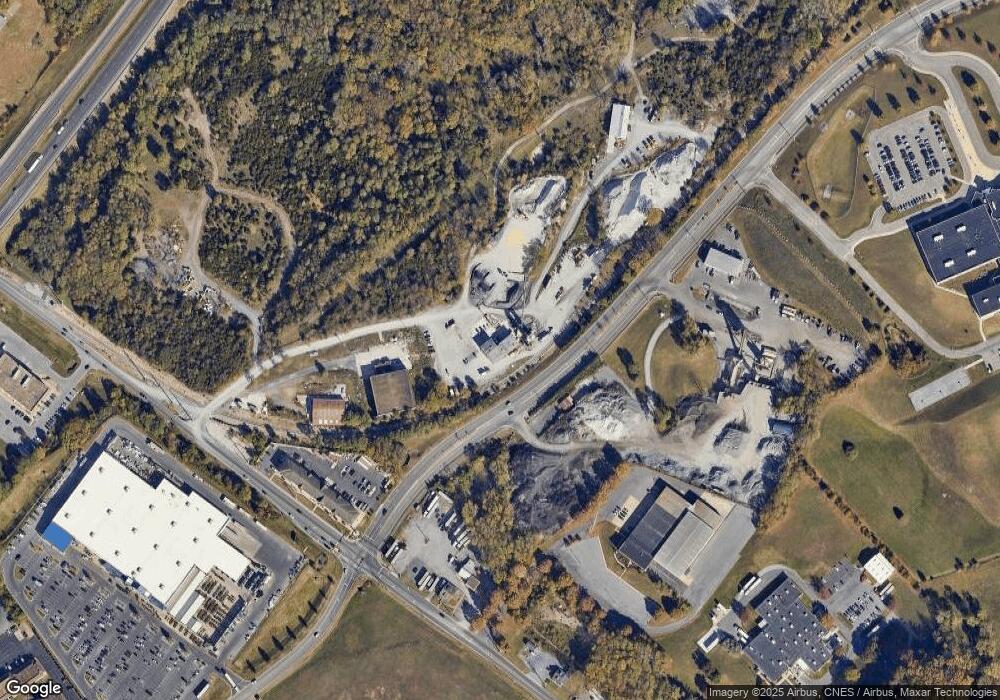 1526 Country Club Rd, Harrisonburg, VA 22802 - photo 1