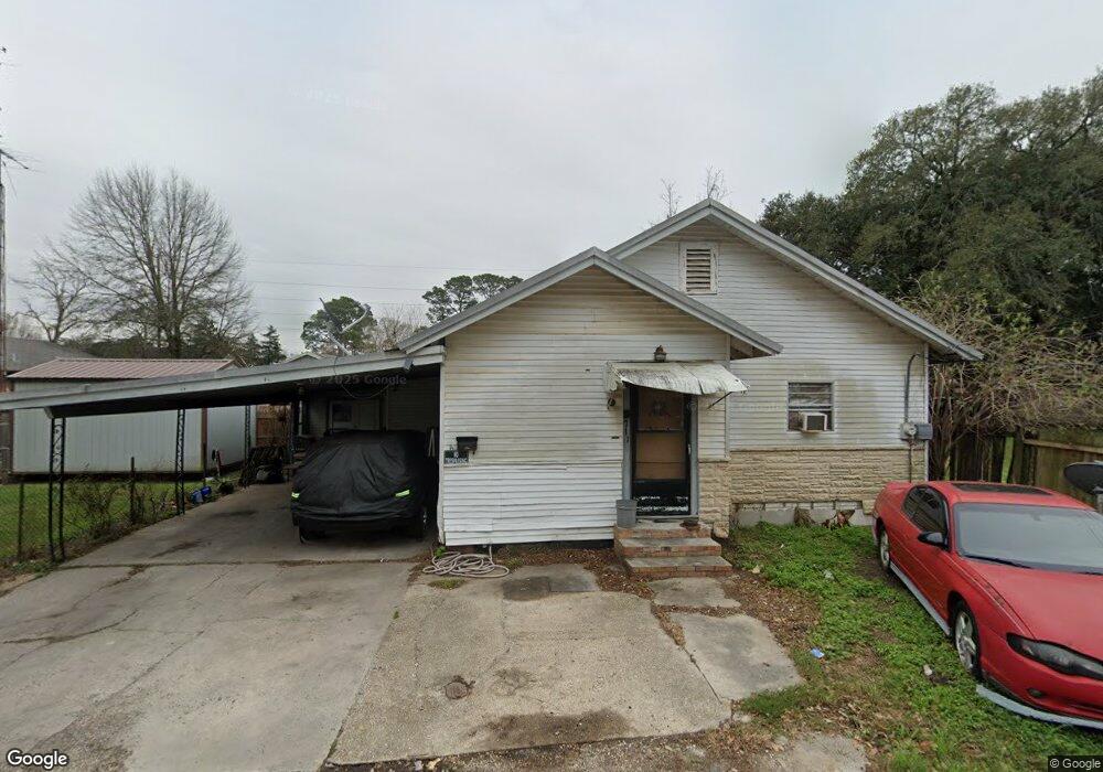 711 Lanza Ln, New Iberia, LA 70560 - photo 1