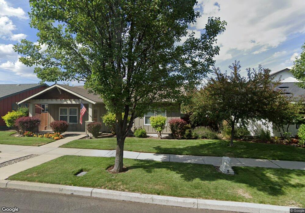 20646 Jayhawk Ln, Bend, OR 97702 - photo 1