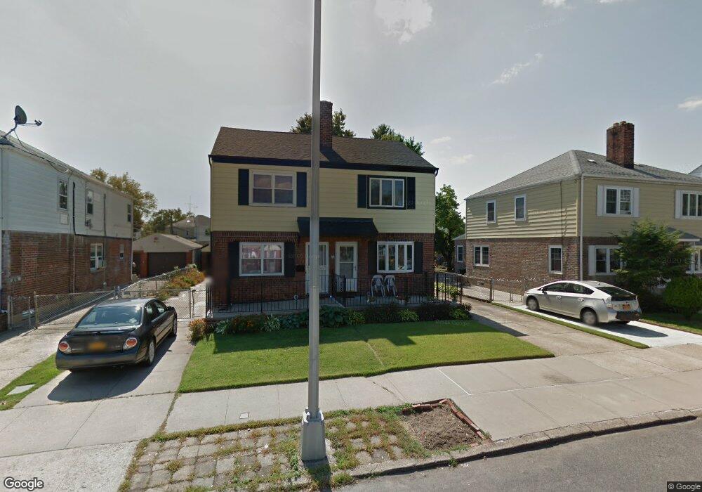 13822 63rd Ave, Flushing, NY 11367 - photo 1