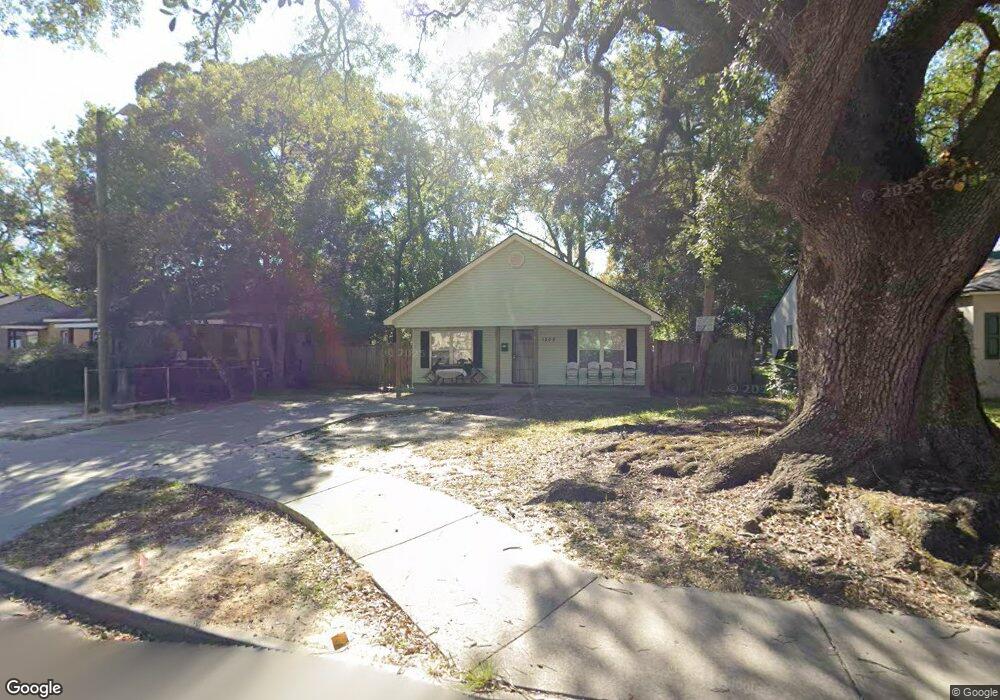 1205 E 55th St, Savannah, GA 31404 - photo 1