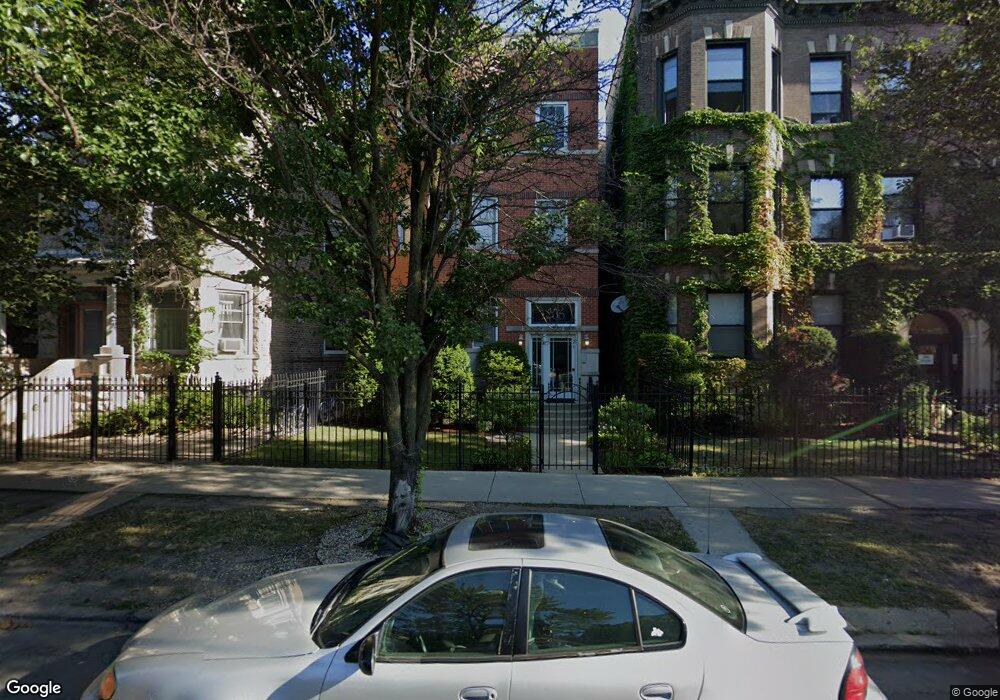 1206 W Addison St unit 2, Chicago, IL 60613 - photo 1