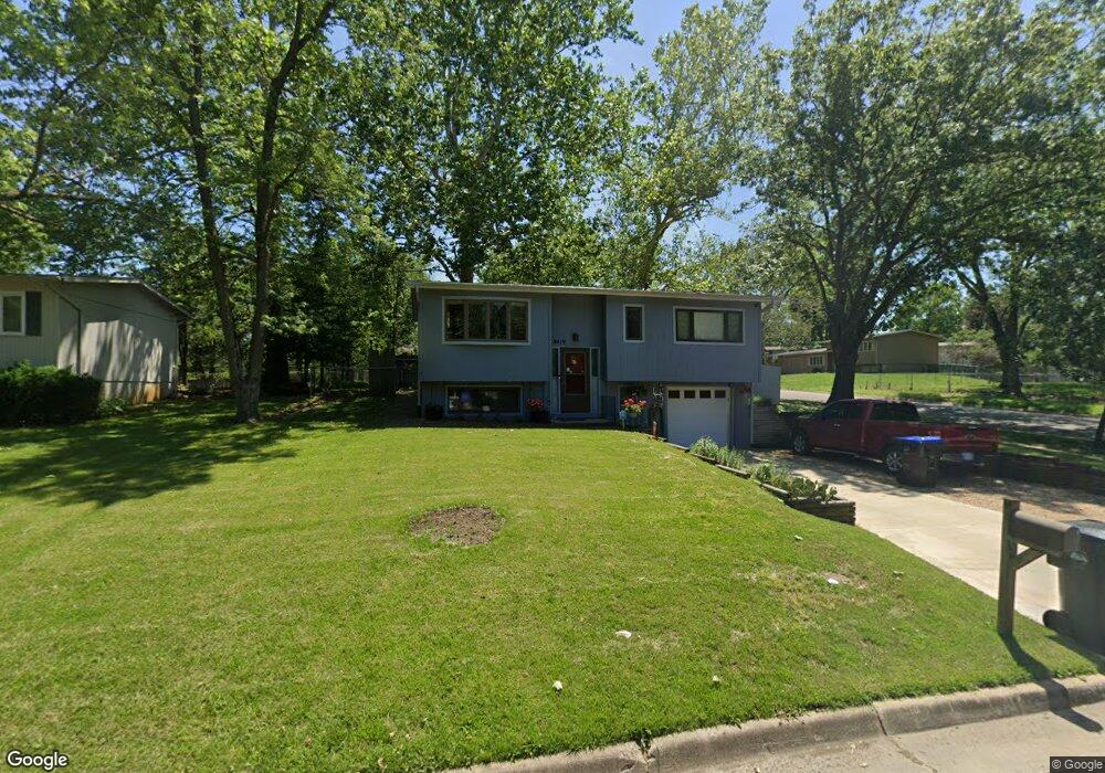 3419 SW 33rd Terrace, Topeka, KS 66614 - photo 1