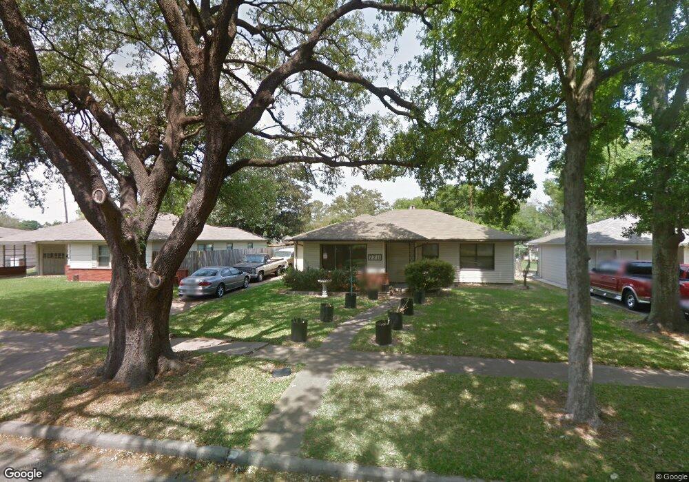 7711 Hereford St, Houston, TX 77087 - photo 1