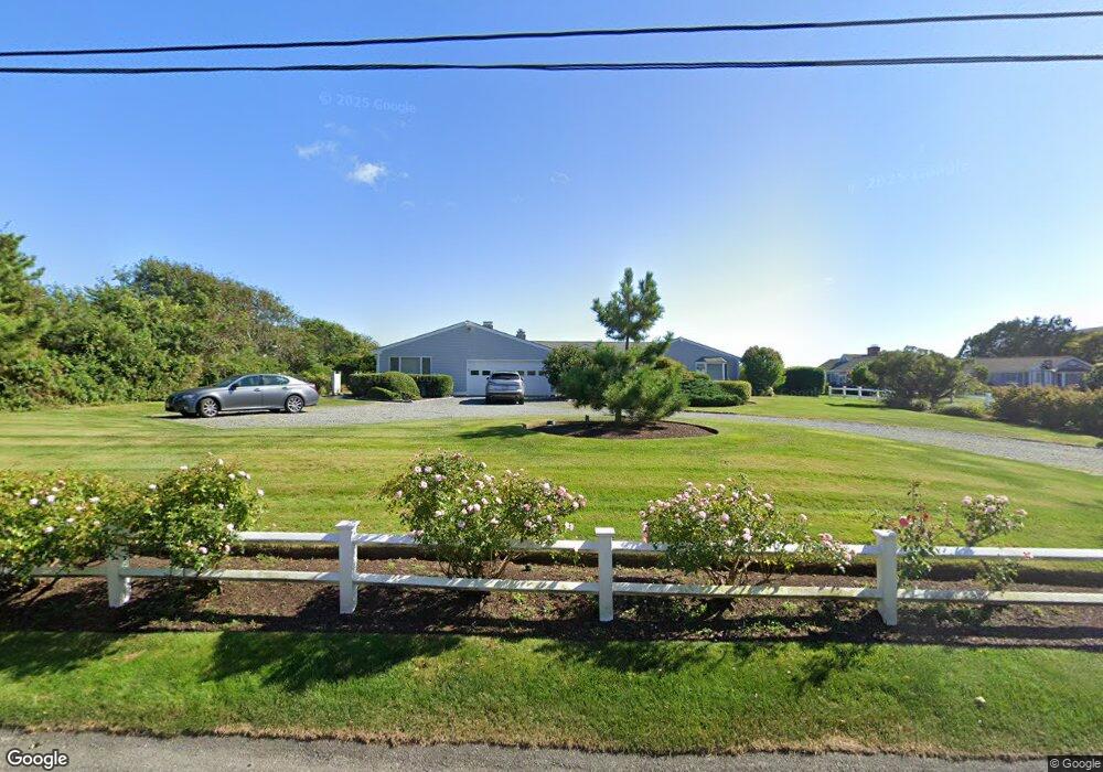 8 Monomoy Rd, Harwich Port, MA 02646 - photo 1