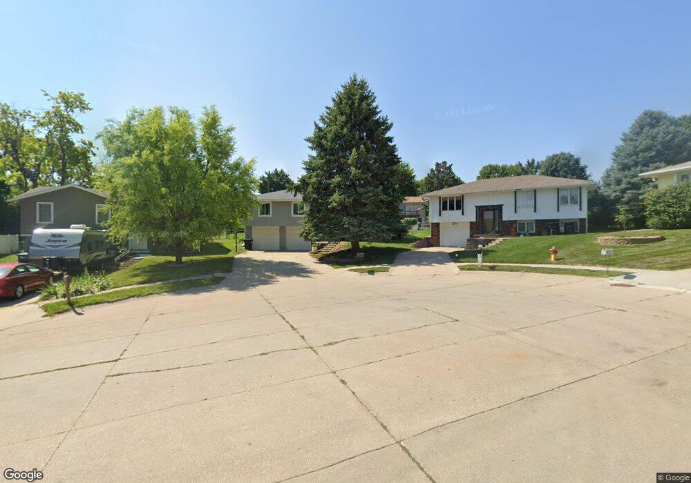 12971 Larimore Cir, Omaha, NE 68164 - photo 1