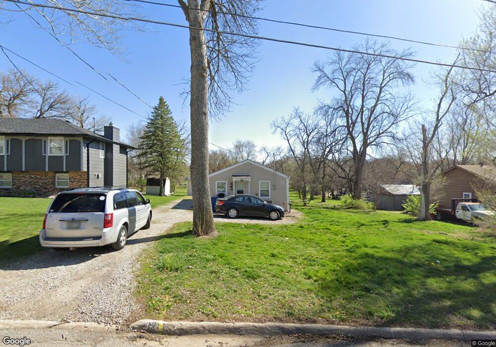 1216 Kenyon Ave, Des Moines, IA 50315 - photo 1