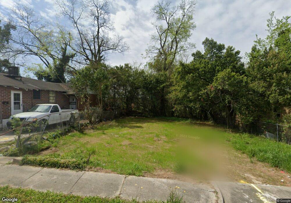 1528 Walnut St, Macon, GA 31201 - photo 1