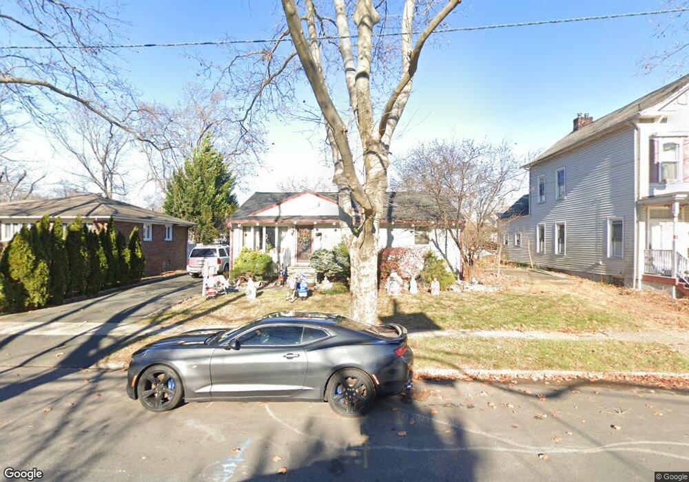 653 W Hazelwood Ave, Rahway, NJ 07065 - photo 1