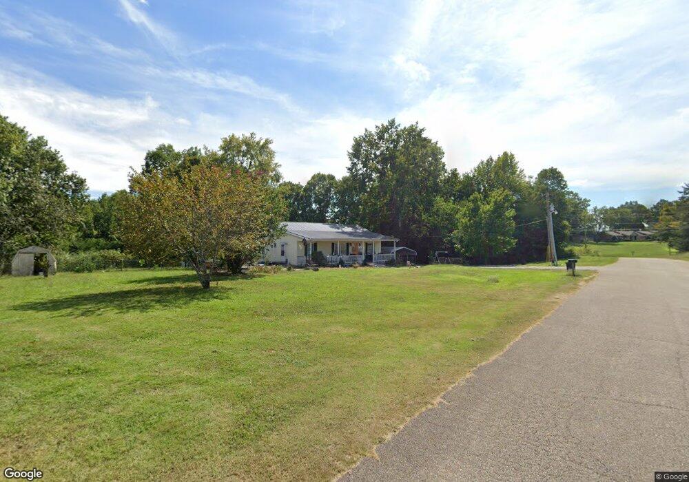 106 Hadley Cir, Linden, TN 37096 - photo 1