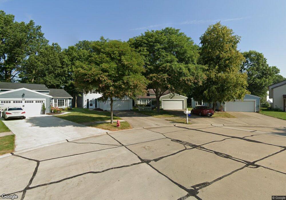 8843 Holly Ln, Olmsted Falls, OH 44138 - photo 1