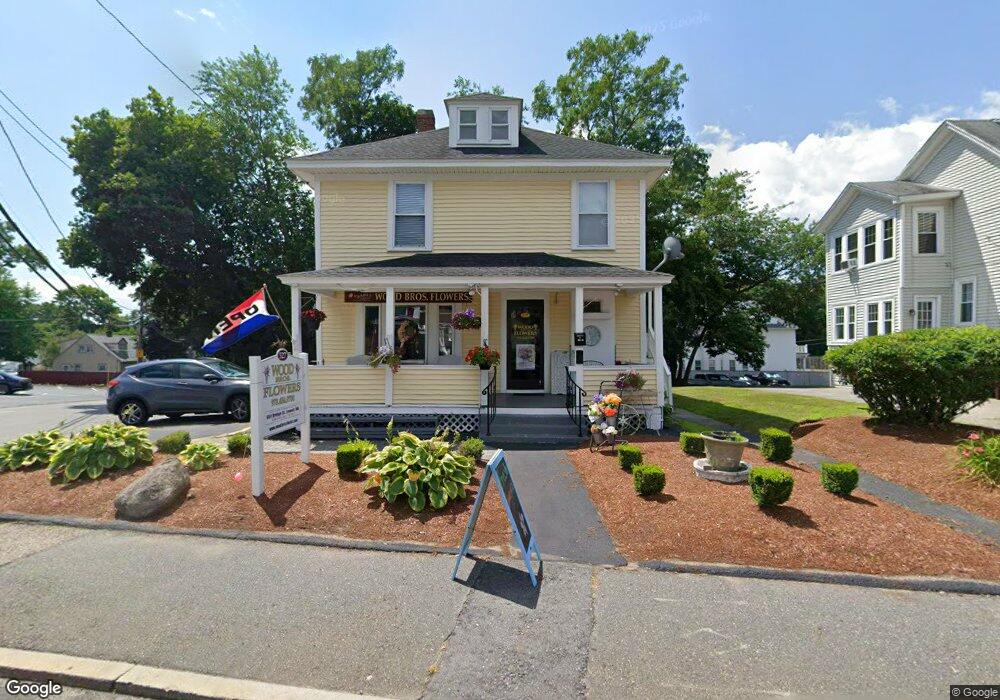 527 Rogers St, Lowell, MA 01852 - photo 1