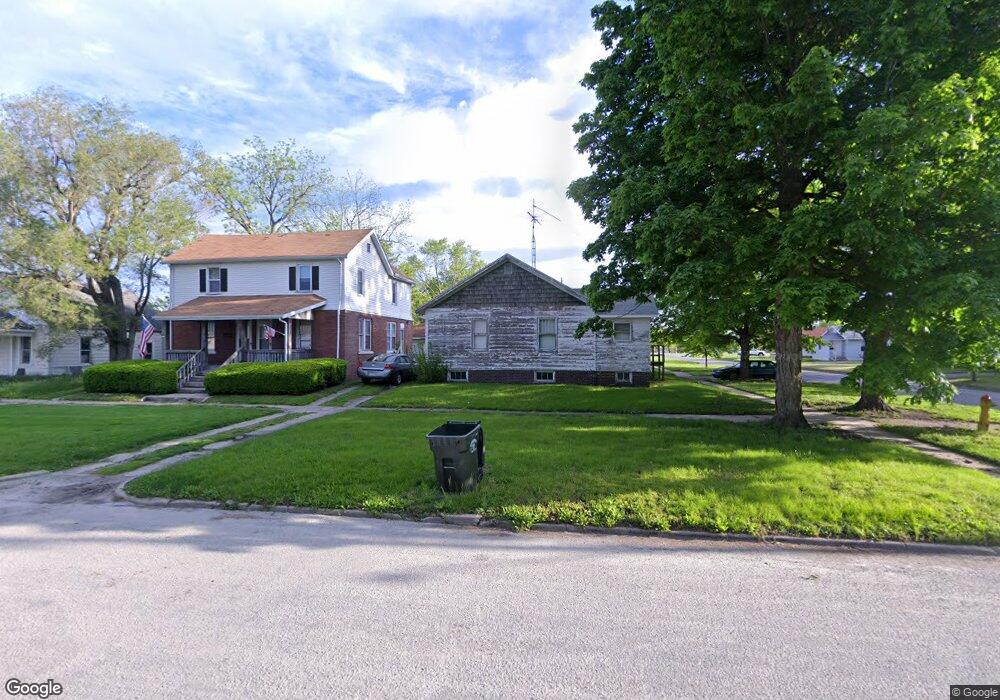 1000 Prairie Ave, Mattoon, IL 61938 - photo 1