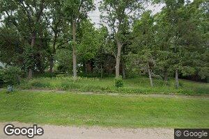519 E State St, Guide Rock, NE 68942