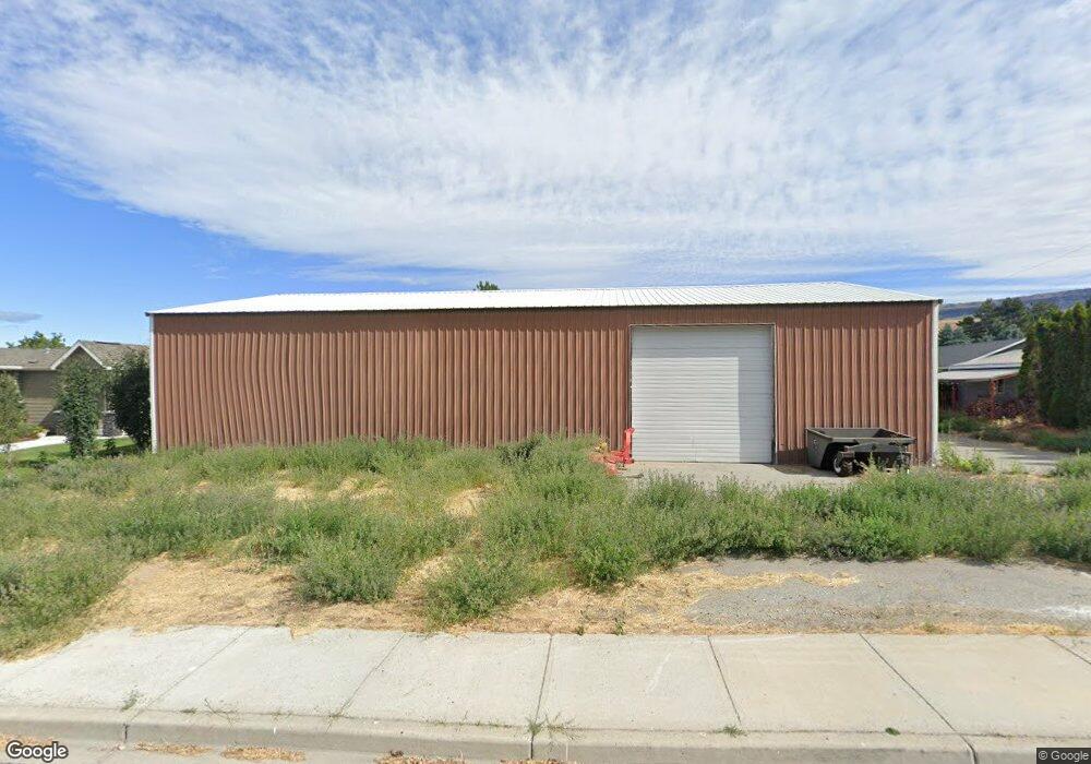 2470 5th St NE, East Wenatchee, WA 98802 - photo 1