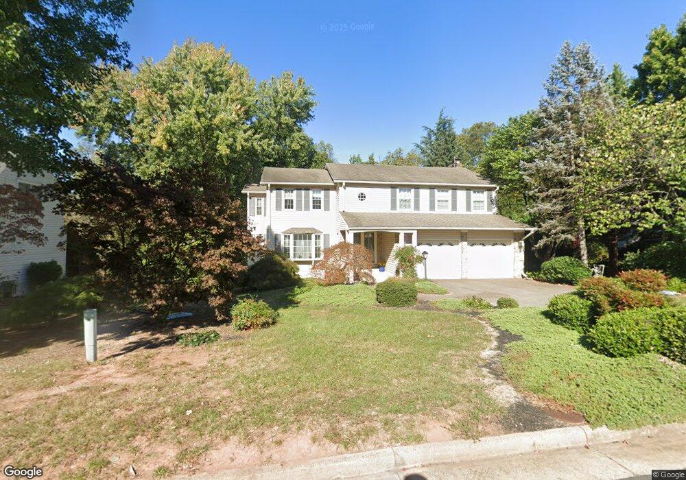 3518 Majestic Pine Ln, Fairfax, VA 22033 - photo 1