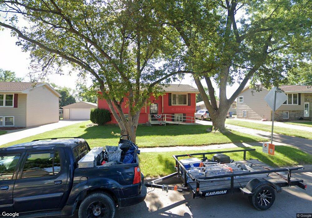 3711 SE 10th St, Des Moines, IA 50315 - photo 1