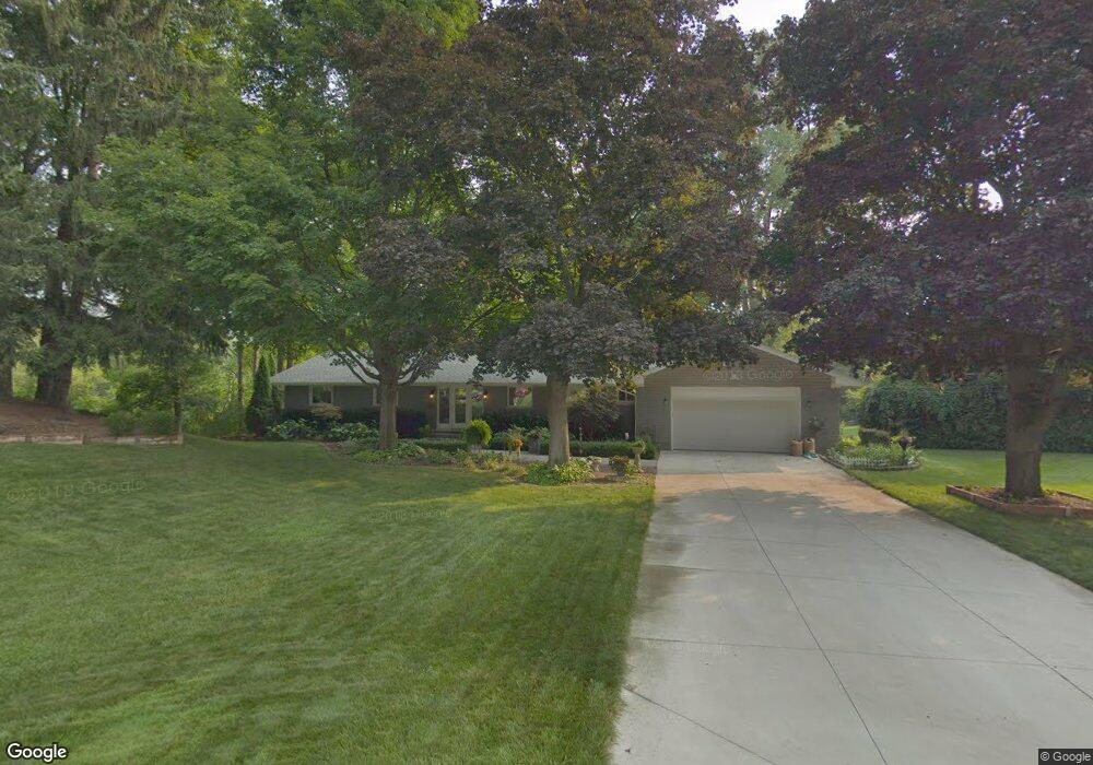 3851 N Adams Rd, Bloomfield Hills, MI 48304 - photo 1