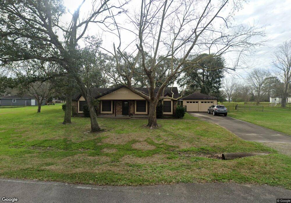 5111 Riverview Dr, Alvin, TX 77511 - photo 1