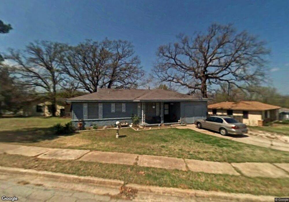 1141 Oak Ridge Dr, Denison, TX 75020 - photo 1