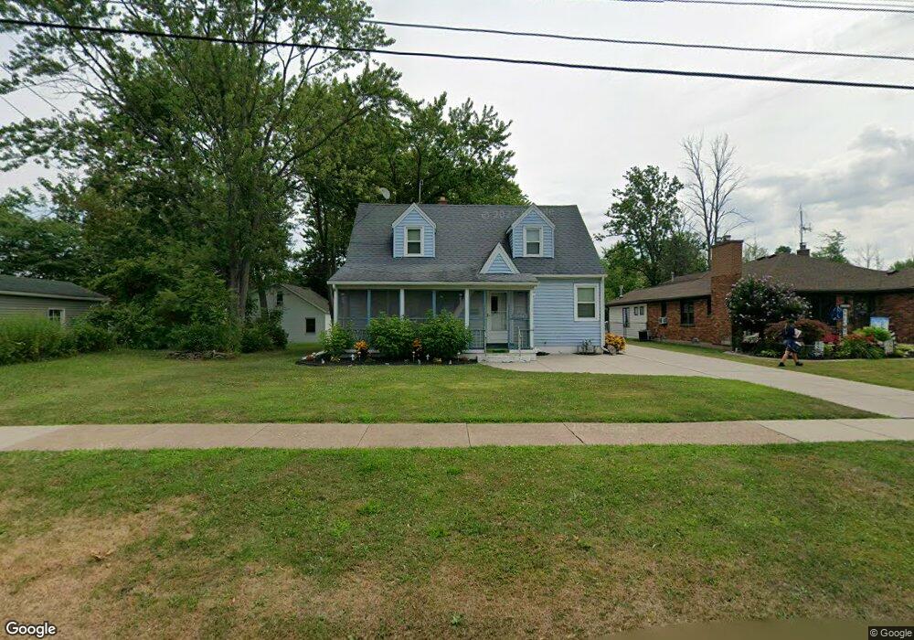 215 Doyle Dr, North Tonawanda, NY 14120 - photo 1