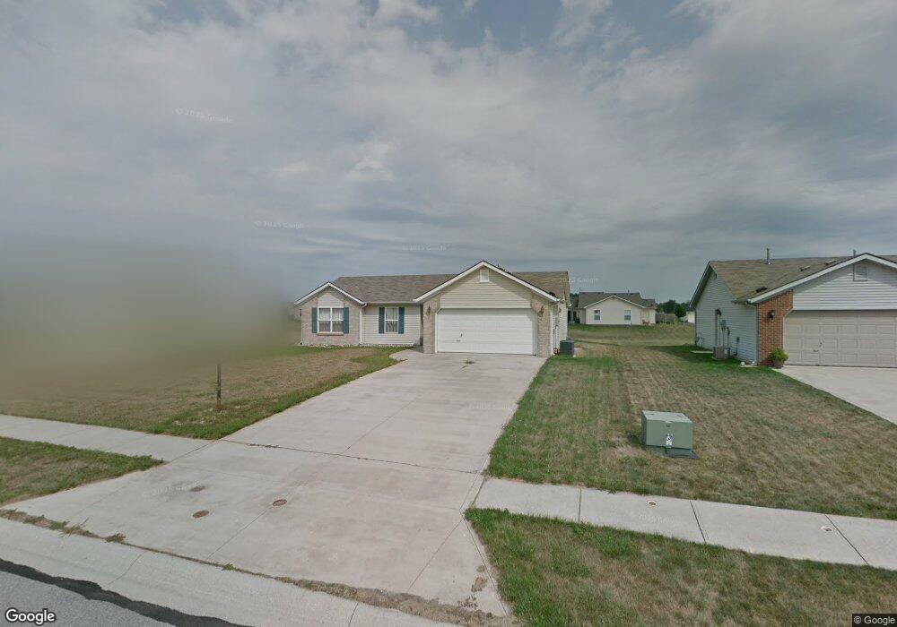 824 Thresher Run, Churubusco, IN 46723 - photo 1