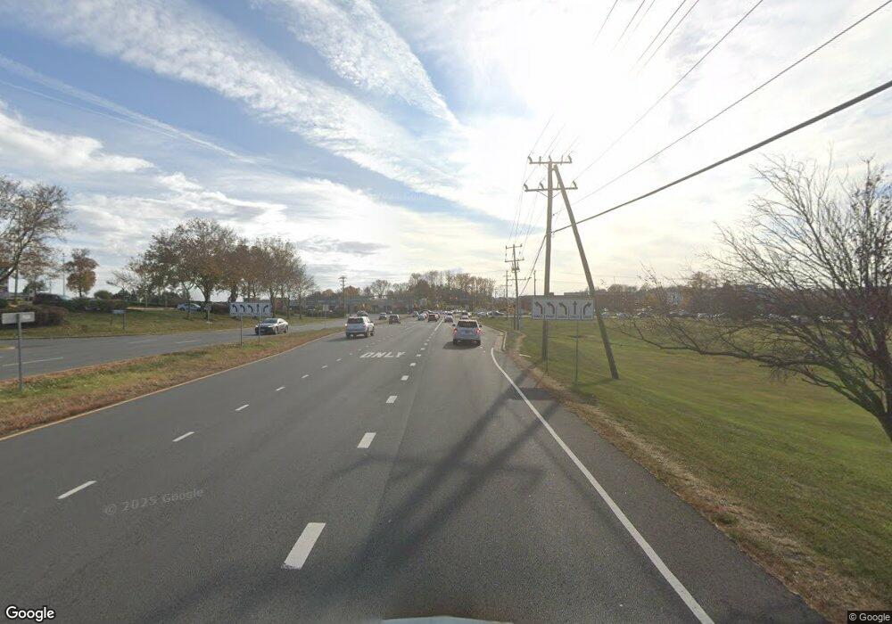 100 Potomac View Rd, Sterling, VA 20164 - photo 1